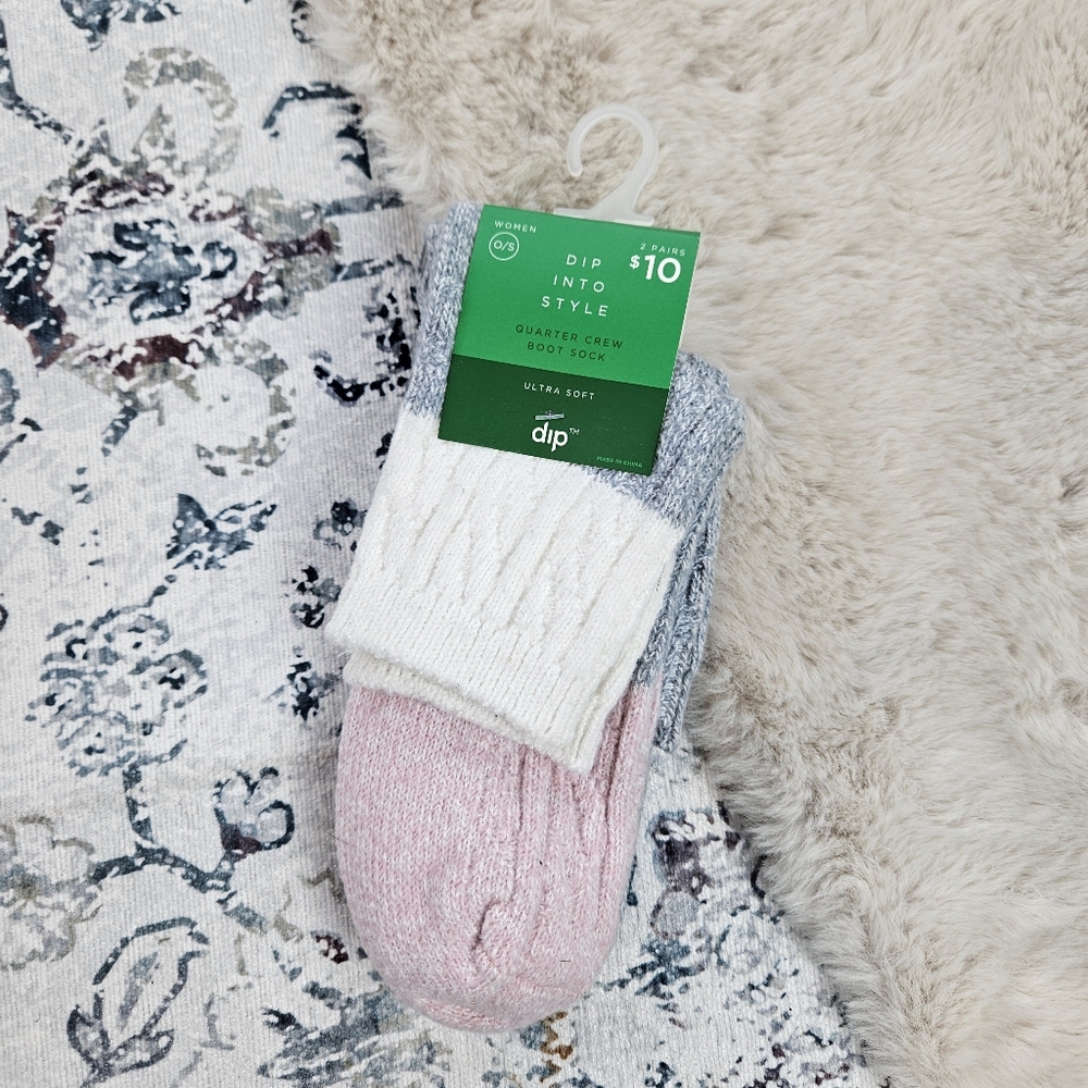 DIP Multicolor Ultra Soft Quarter Crew Boot Sock Women O/S 2 PAIR